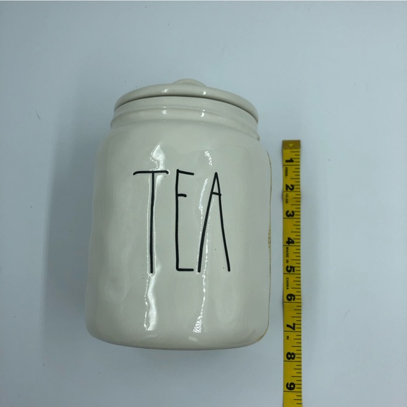 ‼️SALE‼️✨HP✨RAE DUNN ‘Tea’ Canister, Large, Ceramic, Flat Top, Long Letter - Picture 4 of 9